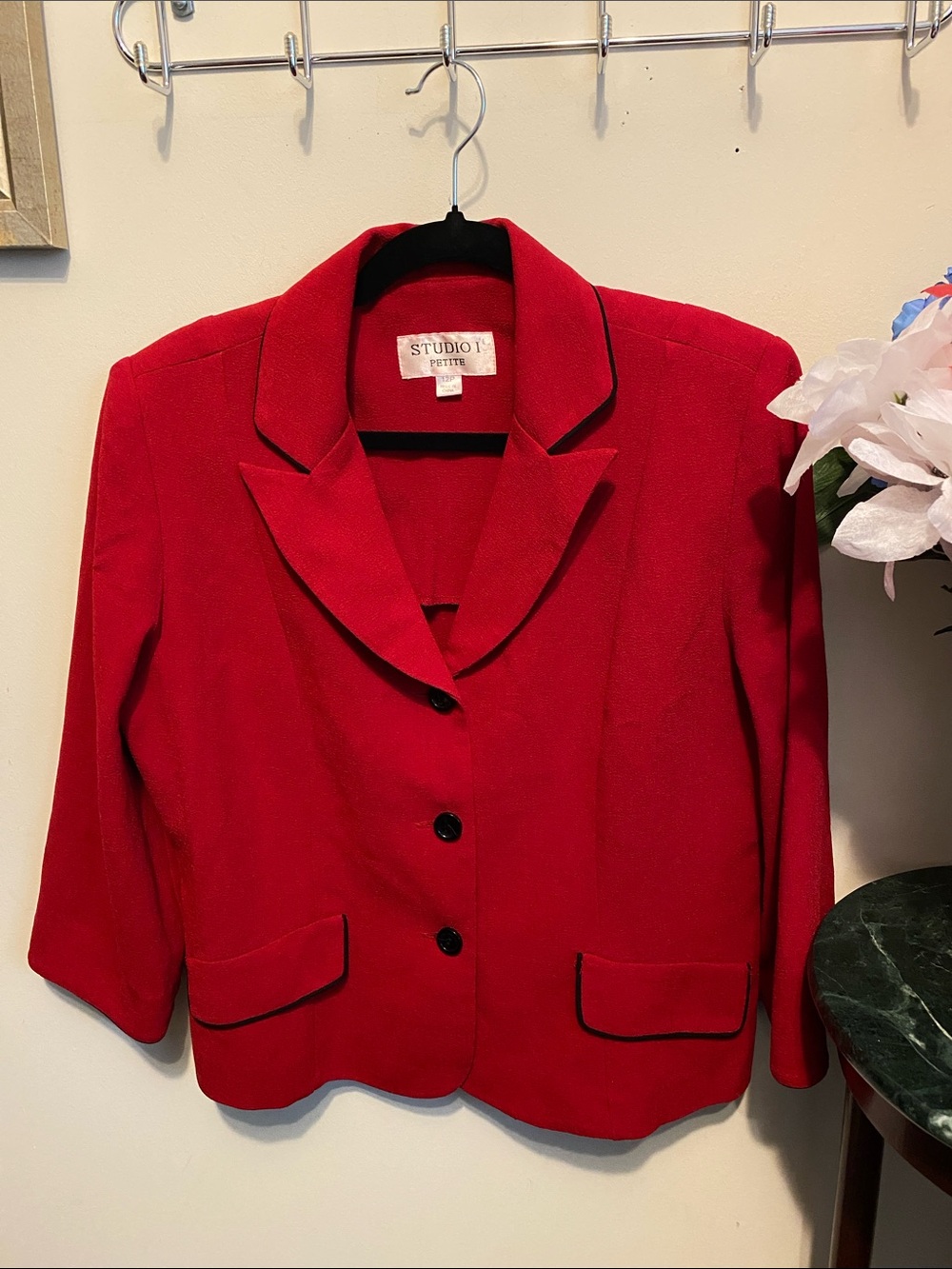 Studio I Petite Red Notched Blazer w/Black Piping Sz 12P